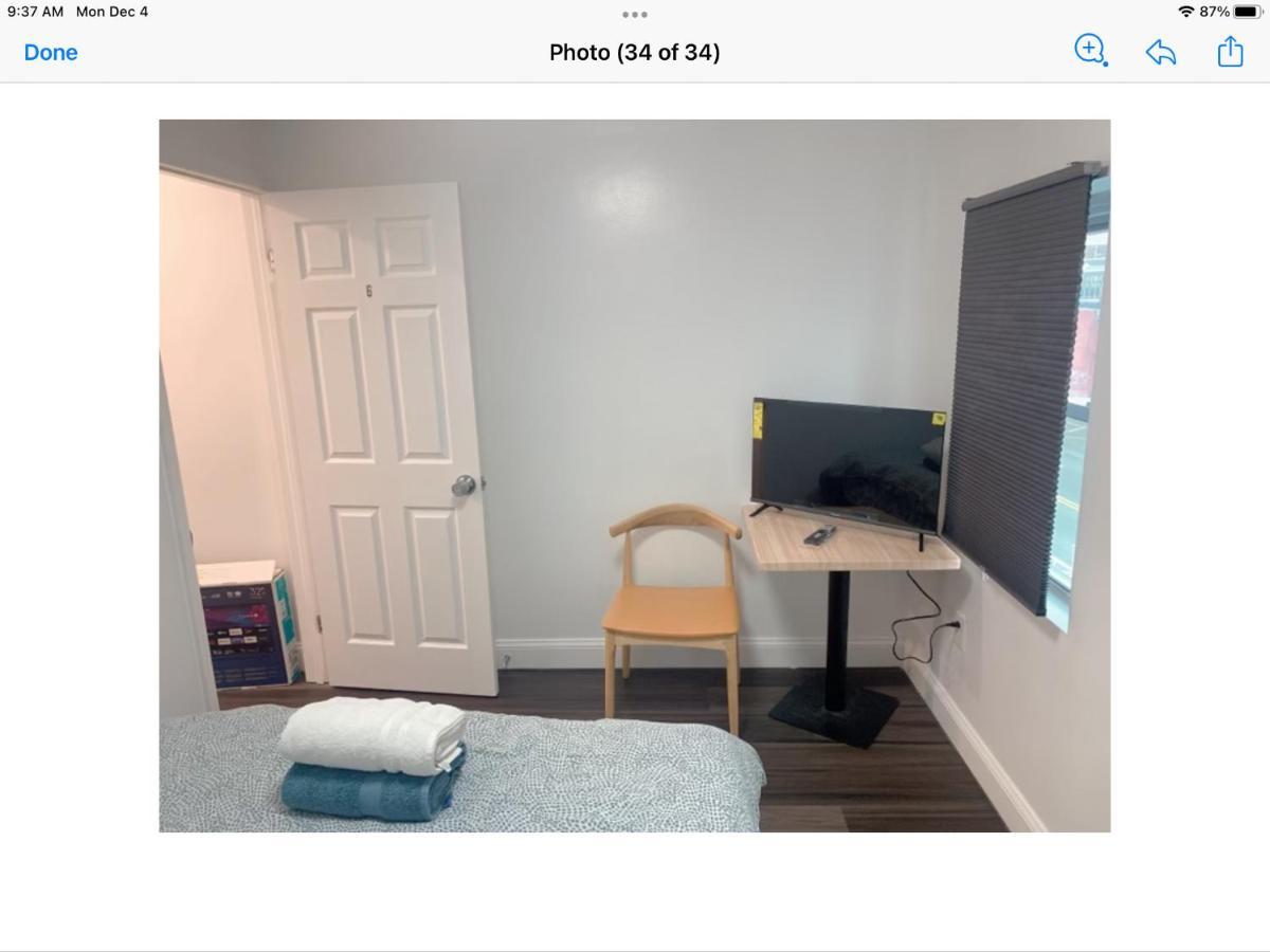 Stylist Bedroom Central Of Baltimore Exterior photo